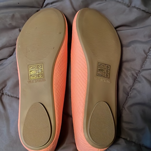 Call It Spring Coral Flats - Picture 4 of 4